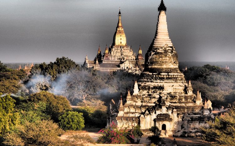 Bagan-Ananda-Pagoda1310201401-Stefan-H